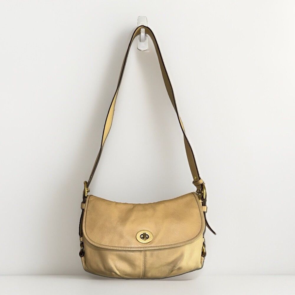 Coach Leather Turnlock Flap Shoulder Bag Ivory Cream Y2K Crossbody Purse Z23987 - Picture 4 of 16
